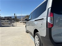 Ovalı İkinci El Araç Görseli