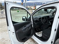 Ovalı İkinci El Araç Görseli