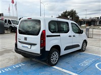 Ovalı İkinci El Araç Görseli